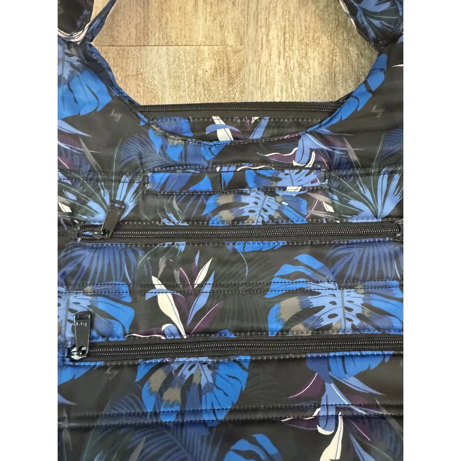 Lug Gondola XL tote bag Puffer Tropical Floral Blue Black Multiple Zip Pockets - Image 4