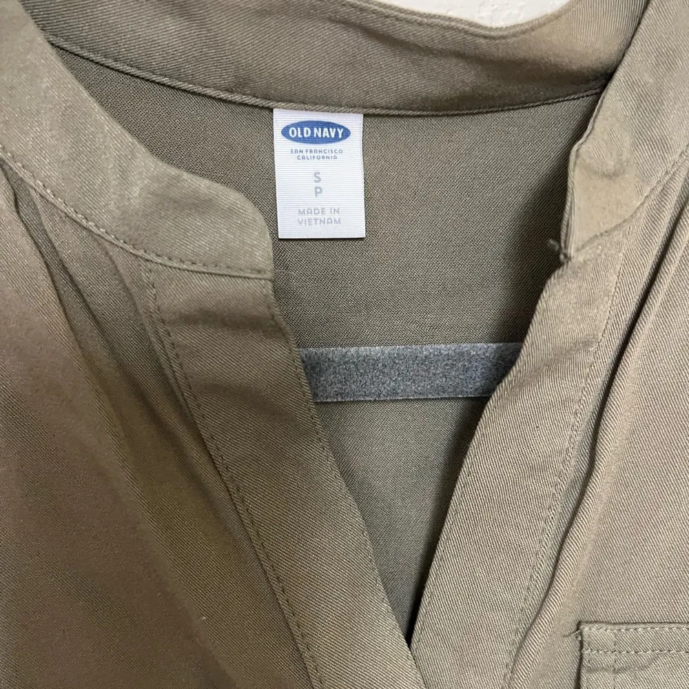 Old Navy Olive Shift dress Women’s Small - Image 4