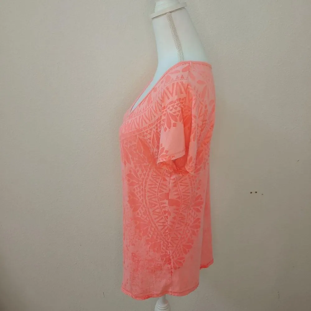 🦄  Maurices / Medium / Hot Pink Tee - Image 2