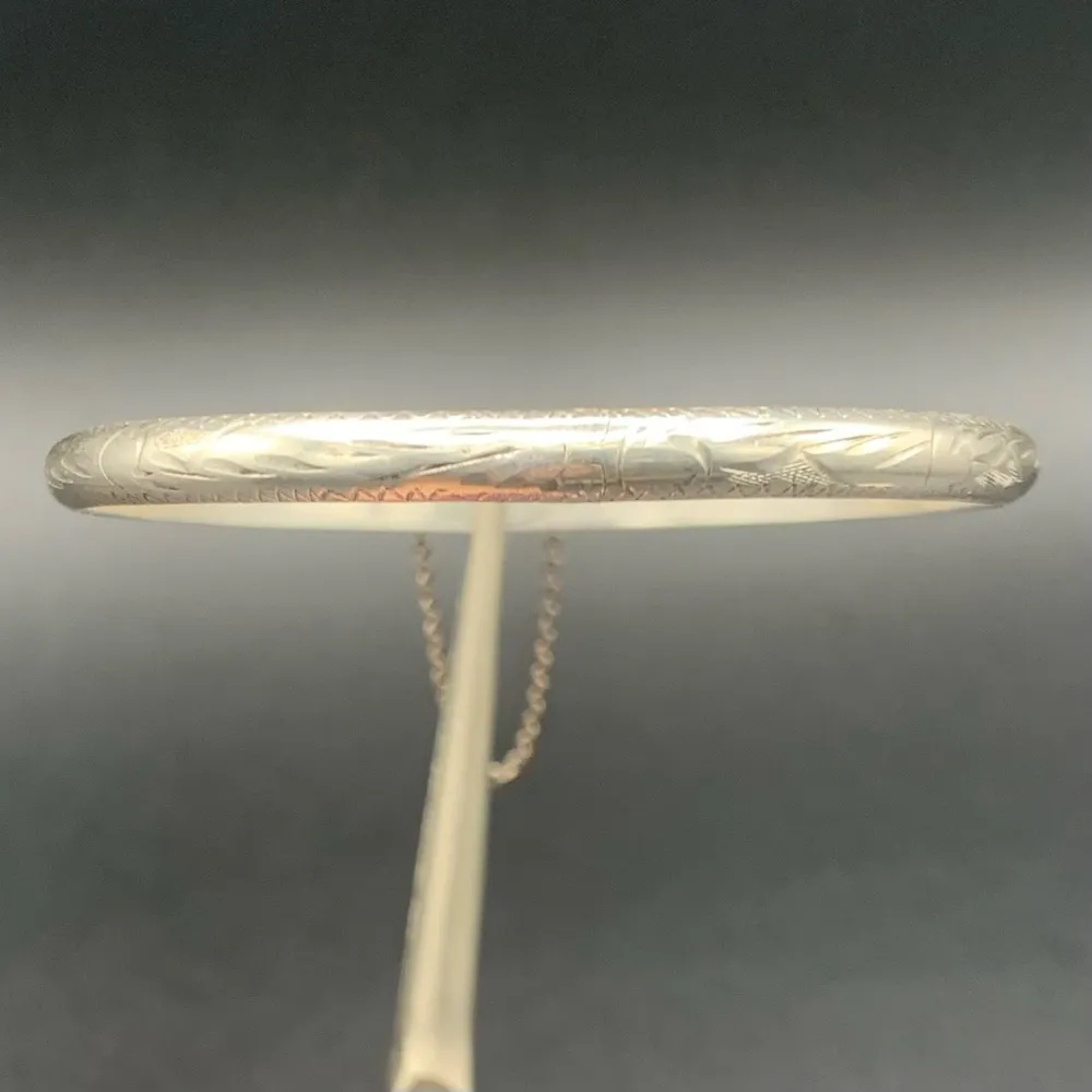 VTG Marked SA Etched Hinge Bangle Braclet Sterling Silver 925 Safety Catch - Image 2
