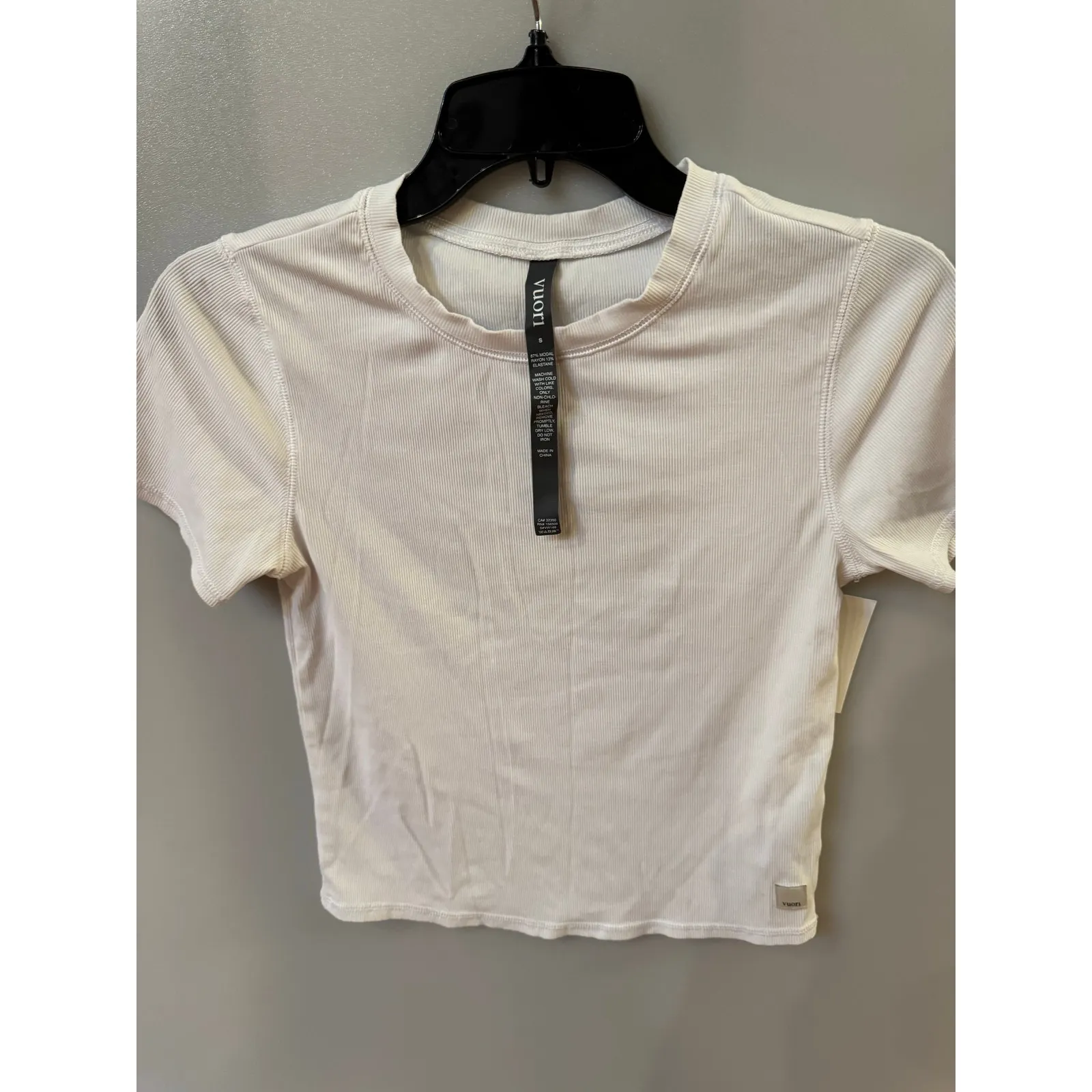 Vuori Pose Fitted Ribbed Tee - White - Size Small - Image 5