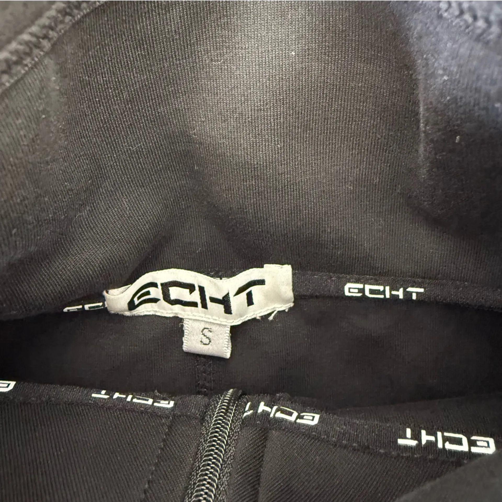 Echt Black Pima Cropped Half Zip - Image 13