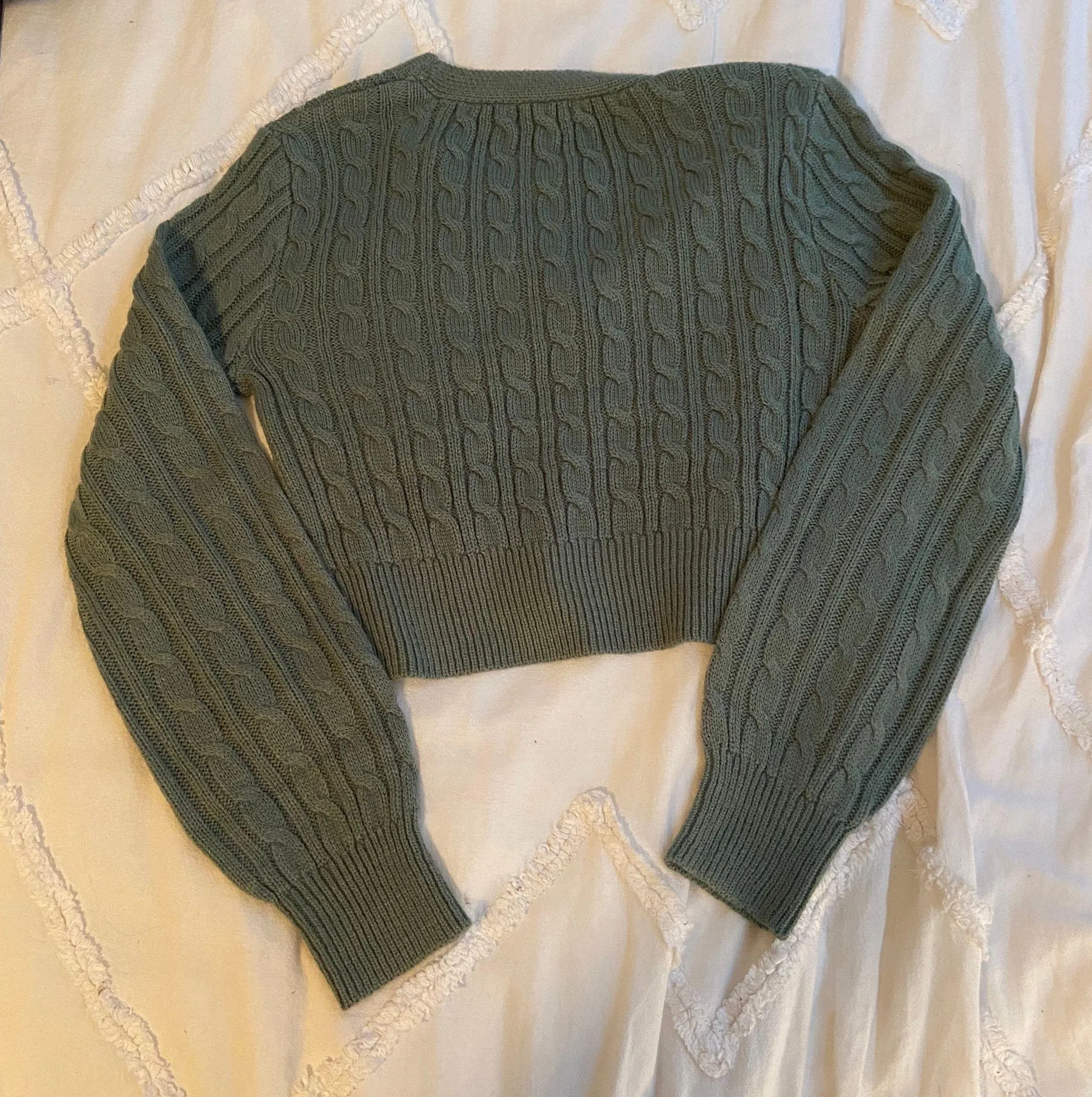 Brandy Melville Sweater - Image 3