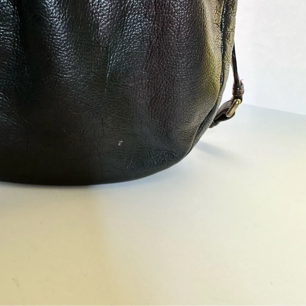 Marc Jacobs Classic Q Hillier Hobo Pebbled Leather Bag Black Brown Gold Hardwear - Image 4