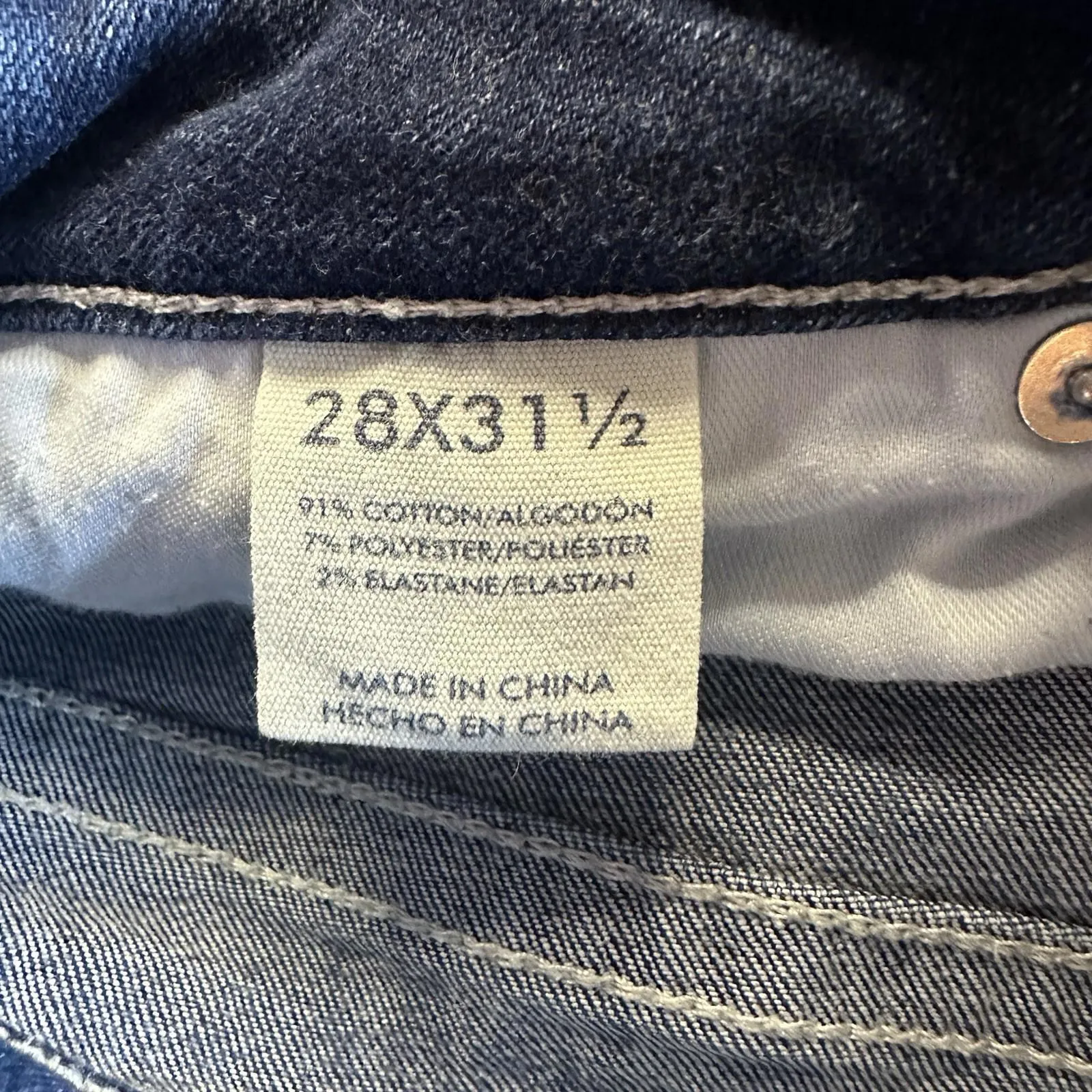 BKE Buckle Stella Slim Fit Low Rise Boot-Cut Jeans Distressed Measure 28x30.5 - Image 5