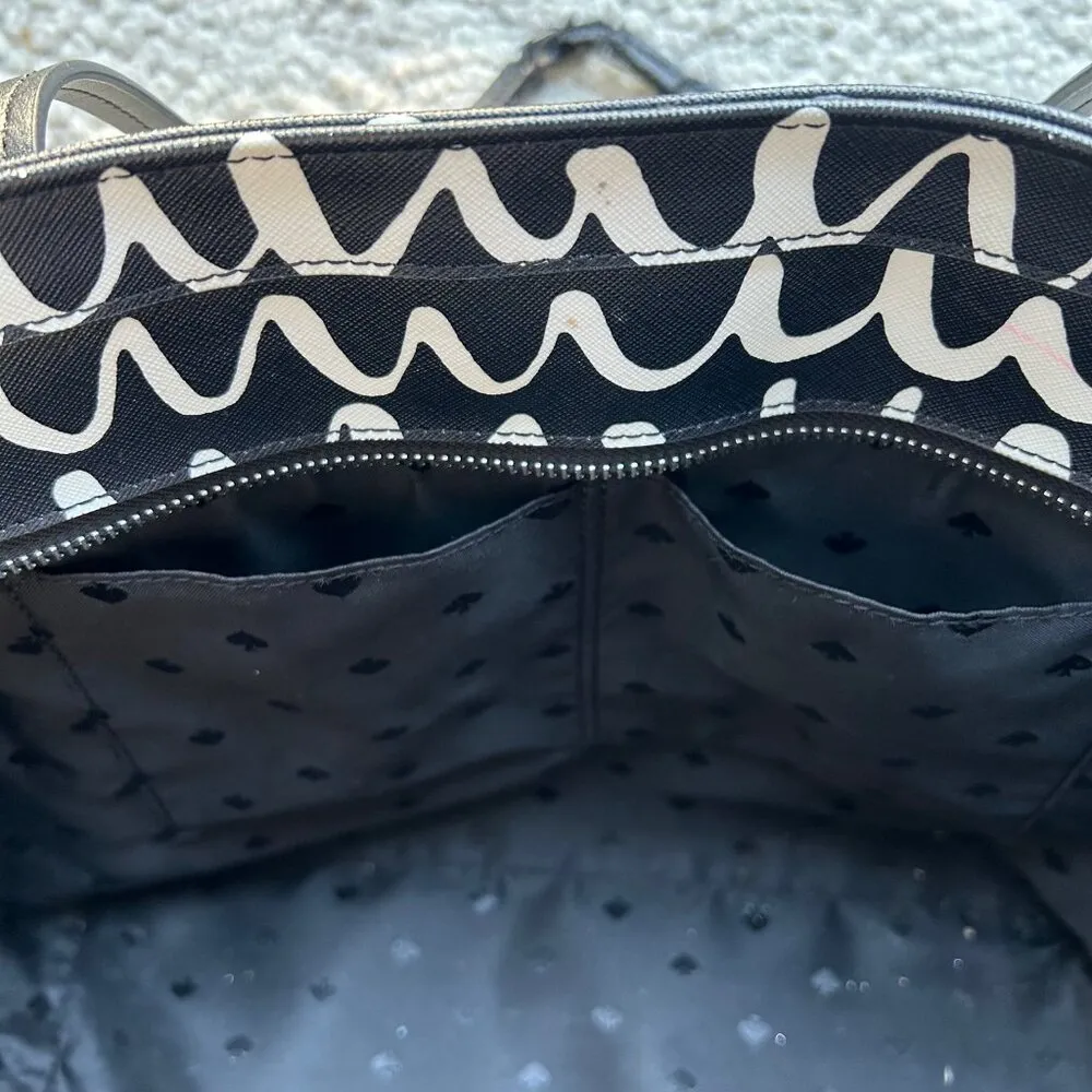 Kate Spade Shore Street Margereta Tote Black and White **Damaged Strap** Zip top - Image 5