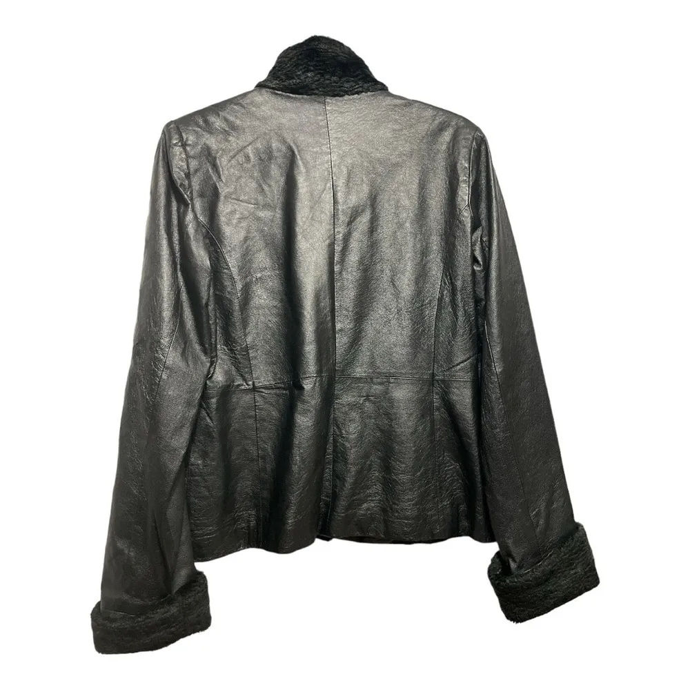 Cheongsam Newport News Frog Closure China Leather
Jacket Size 14
Vixen Vintage - Image 5