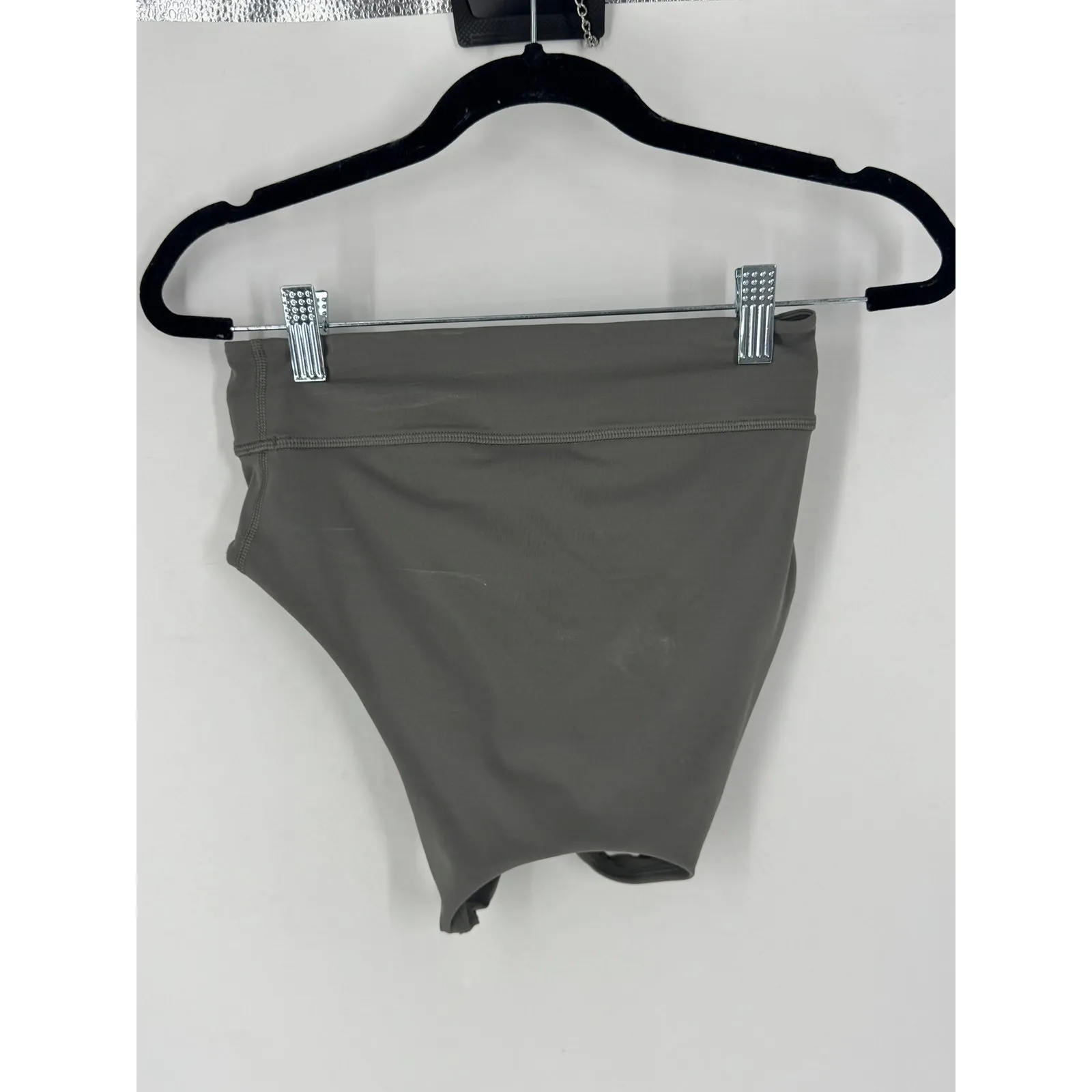 Lululemon Energy Bra High-Neck Longline Tough *Medium Support Rhino Gray - Image 3