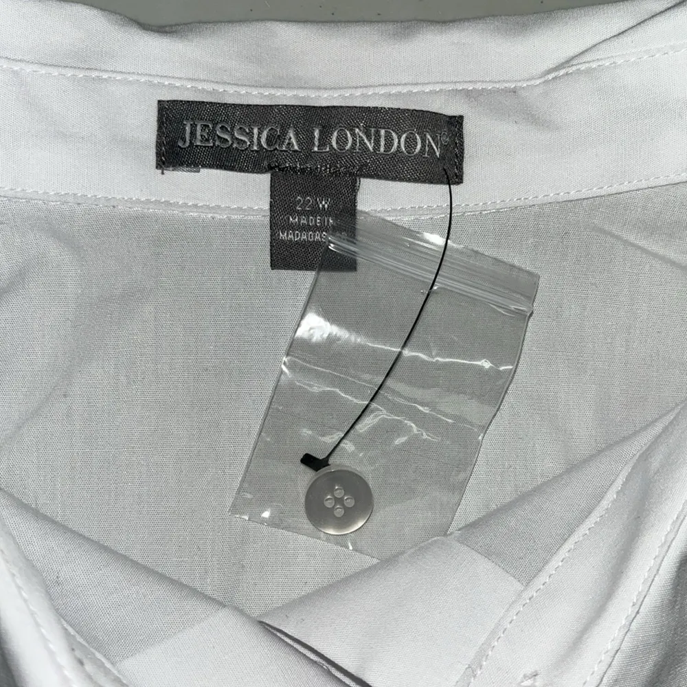 Jessica London NWT Size 22W Classic White Stretch Cotton Button Down Shirt Top - Image 4