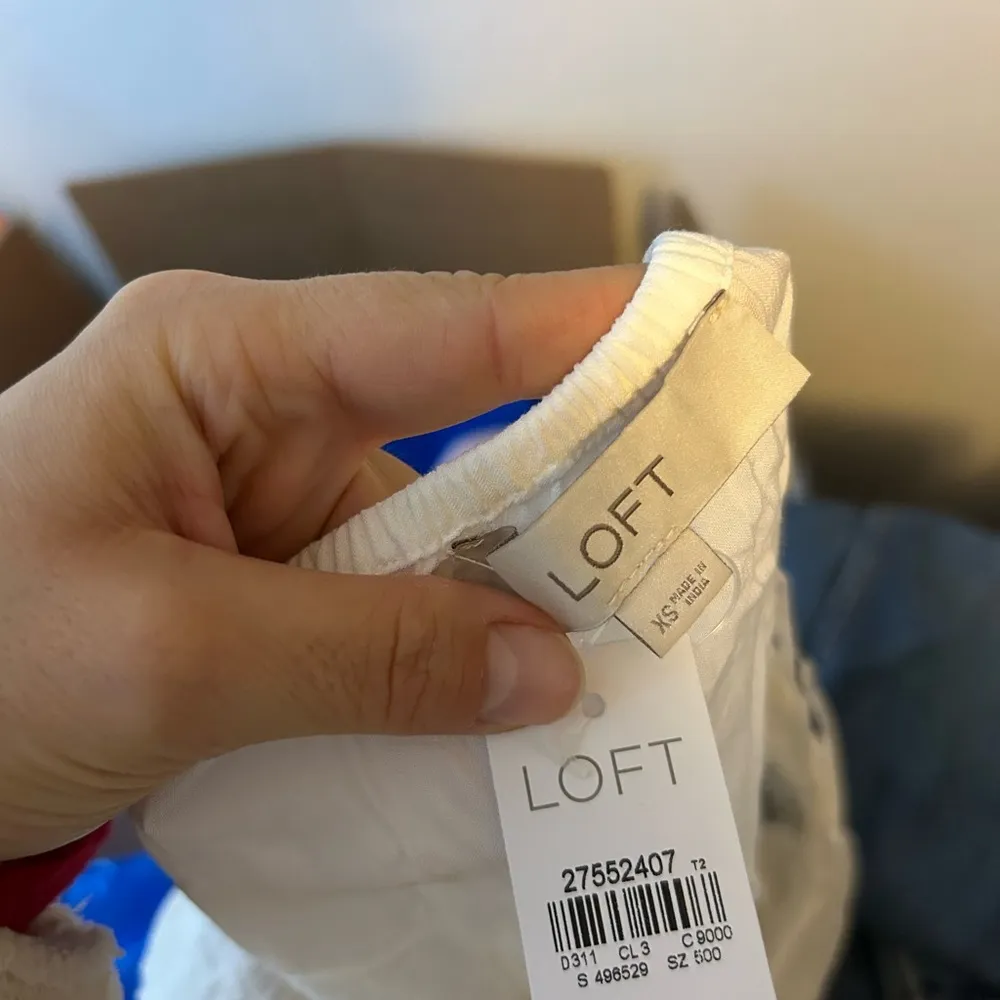 Nwt Loft White Embroidered Puff Eyelet Sleeve Cottagecore Blouse - Image 4