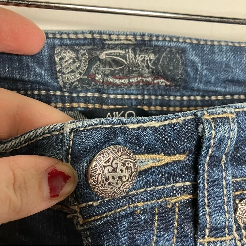 Silver Jeans  Aiko Baby Bootcut Jeans Size‎ 26 - Image 3