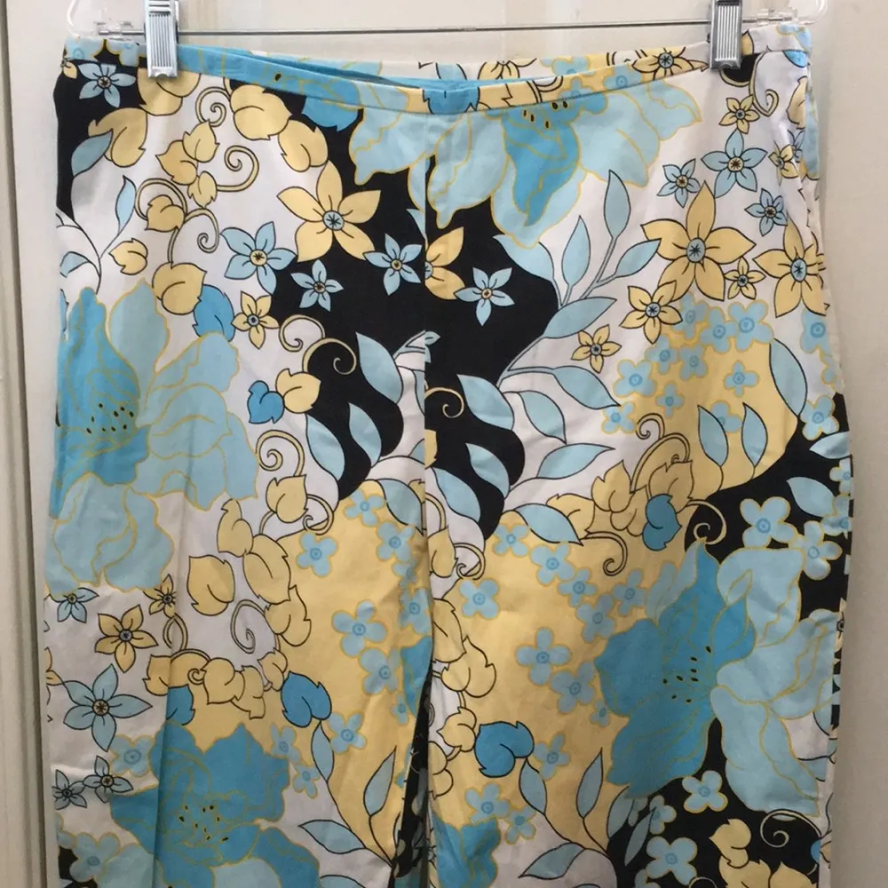 FINAL MARKDOWN Ladies’ Aldo Trevi Cropped Slacks (14) - Image 2