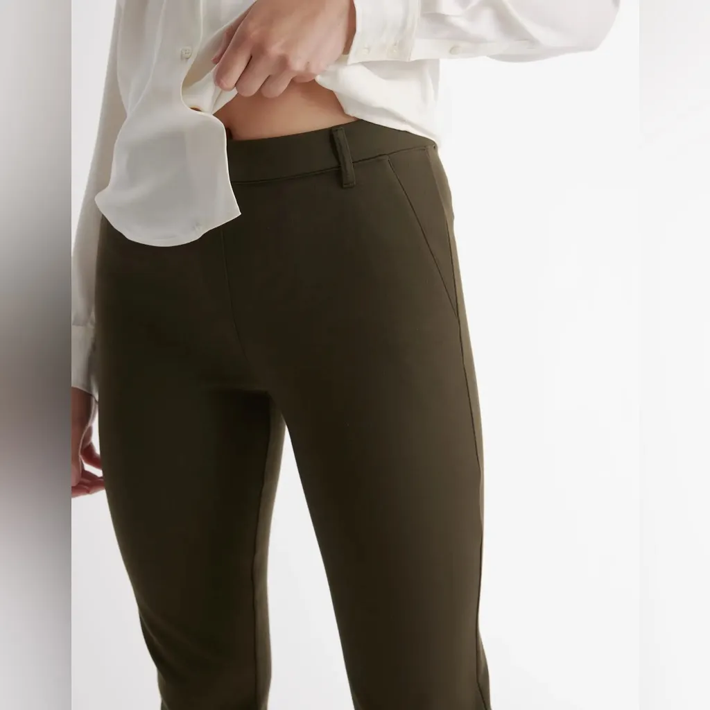 Quince Ultra-Stretch Ponte Straight Leg Pants in Olive Green Size Small - Image 2