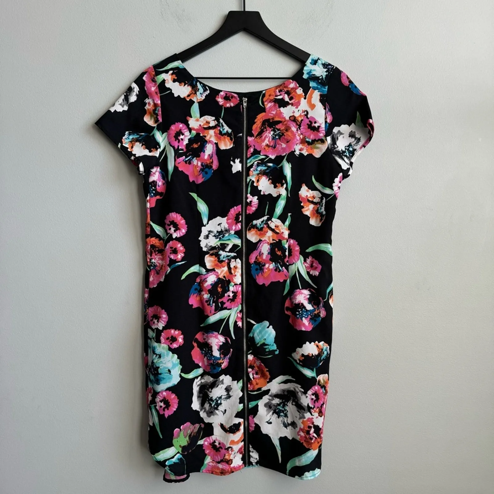 Yumi Kim Elana Mini Dress in Dark Floral Dreamer Print Size Medium - Image 8