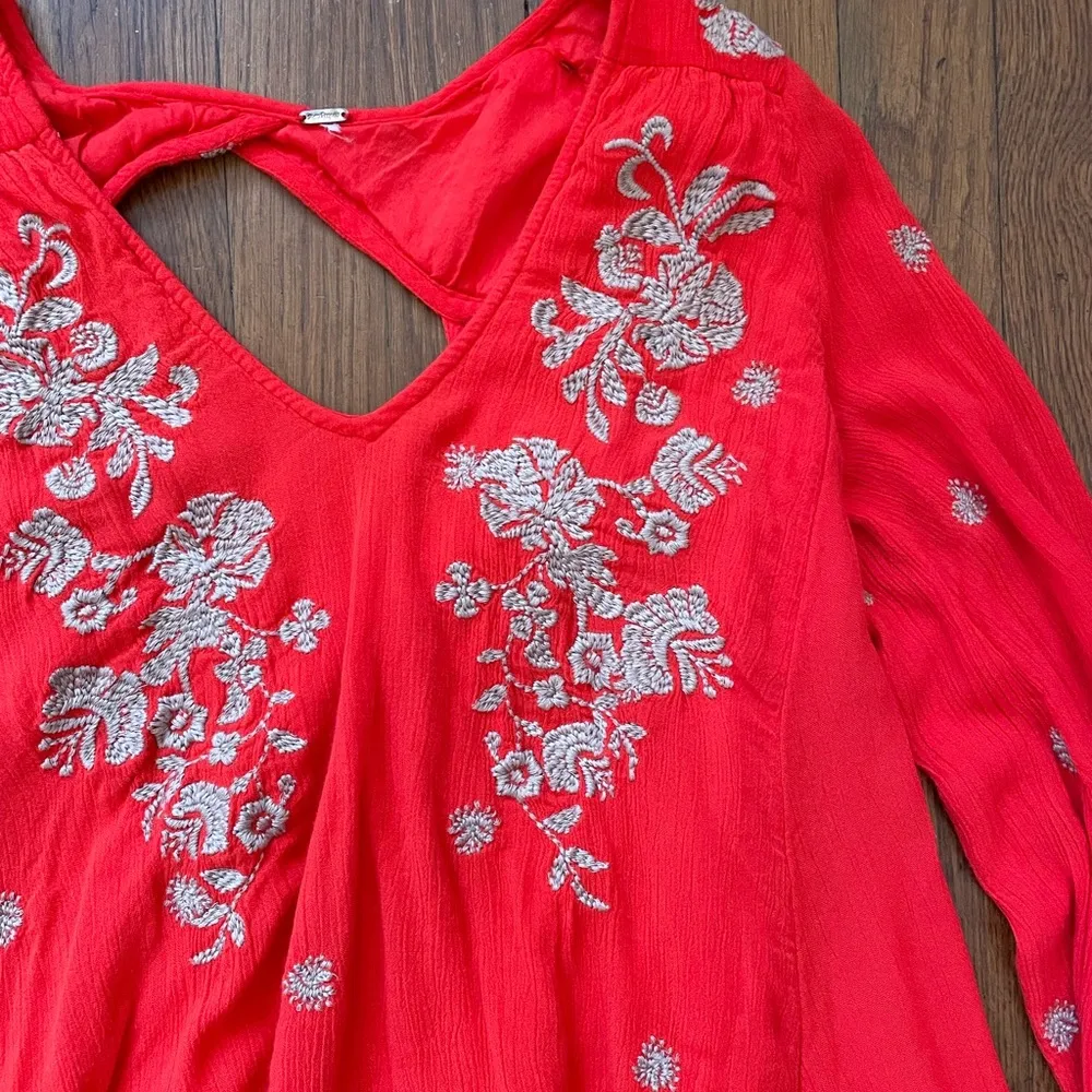 Free People Sweet Tennessee Red Floral Embroidery Open Peekaboo Back Dress Sz S - Image 11