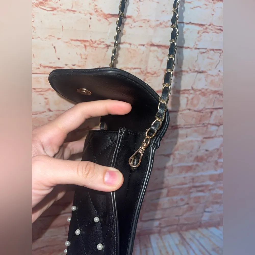 Badgley Mischka | Black Diamond Quilted with Pearls Phone Case Crossbody Bag - Image 6