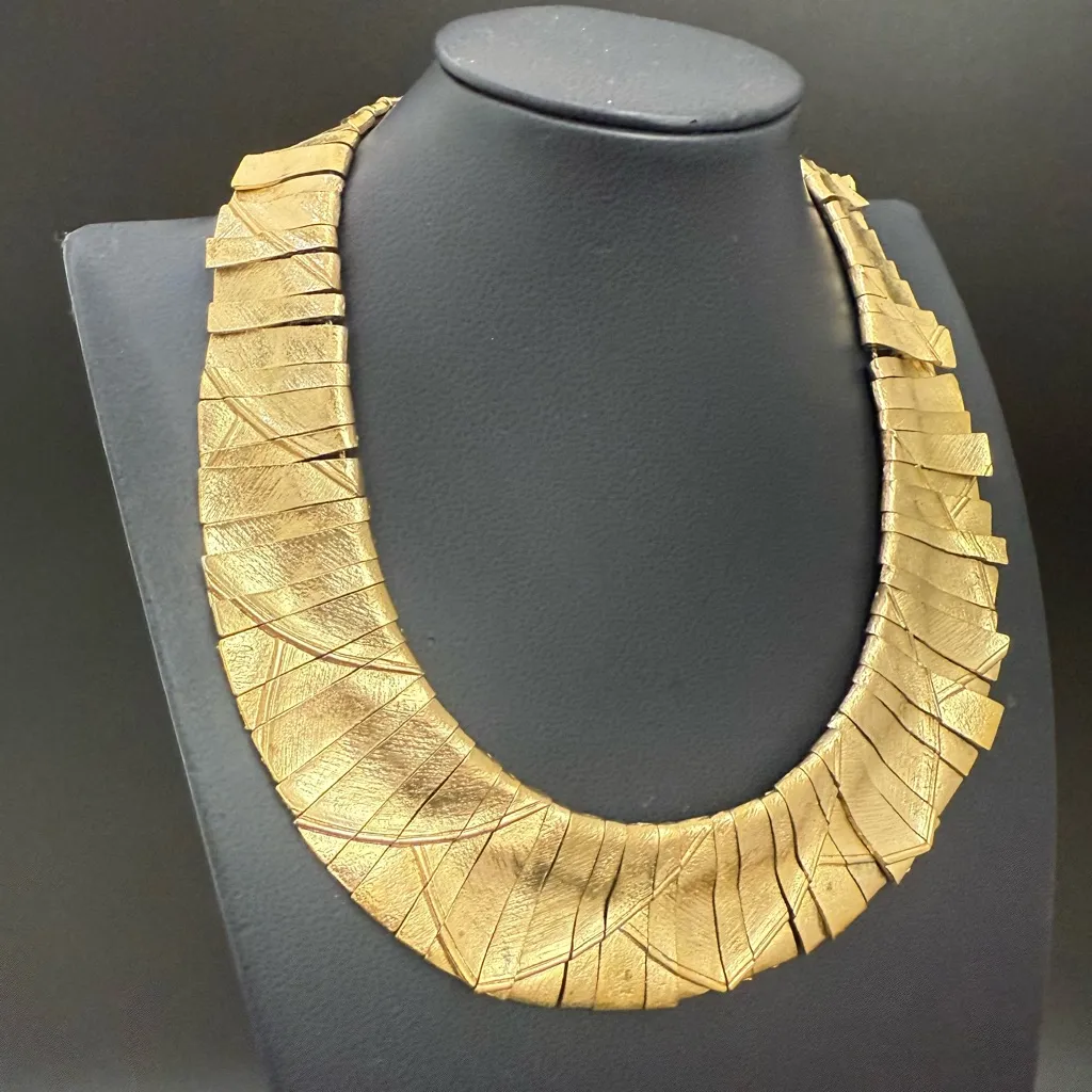 Vintage Unsigned Les Bernard Gold - Image 3