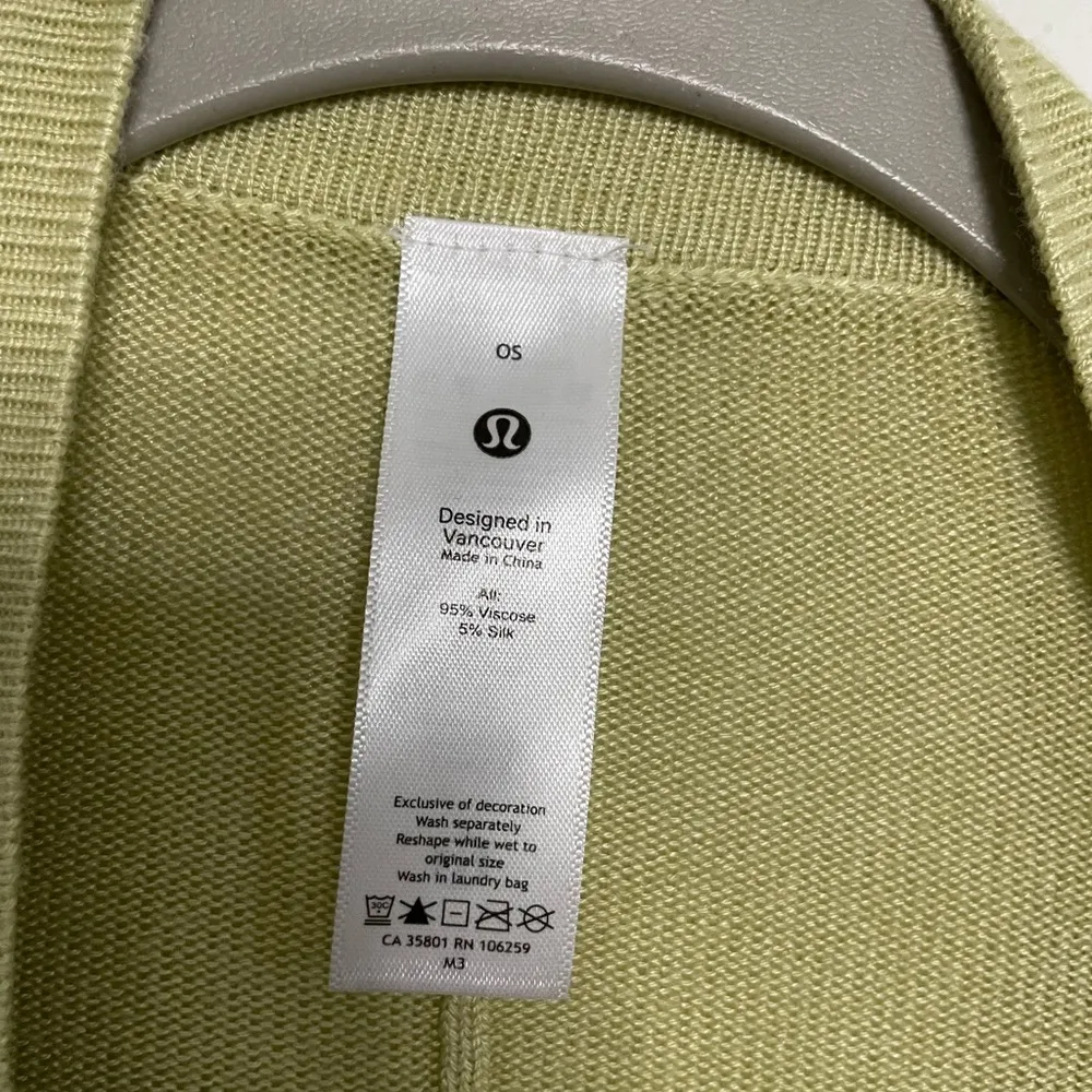Lululemon Wrap Merino Wool Silk Blend Short Sleeve Wrap Dew Green One Size - Image 3
