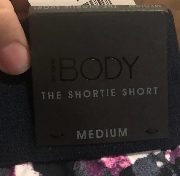New  Shortie Shorts M - Image 6
