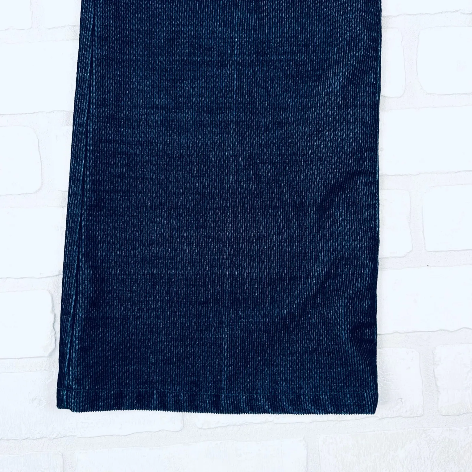 Tommy Hilfiger Jeans Womens Size 6 Corduroy Flare Leg Dark‎ Wash Pants - Image 3