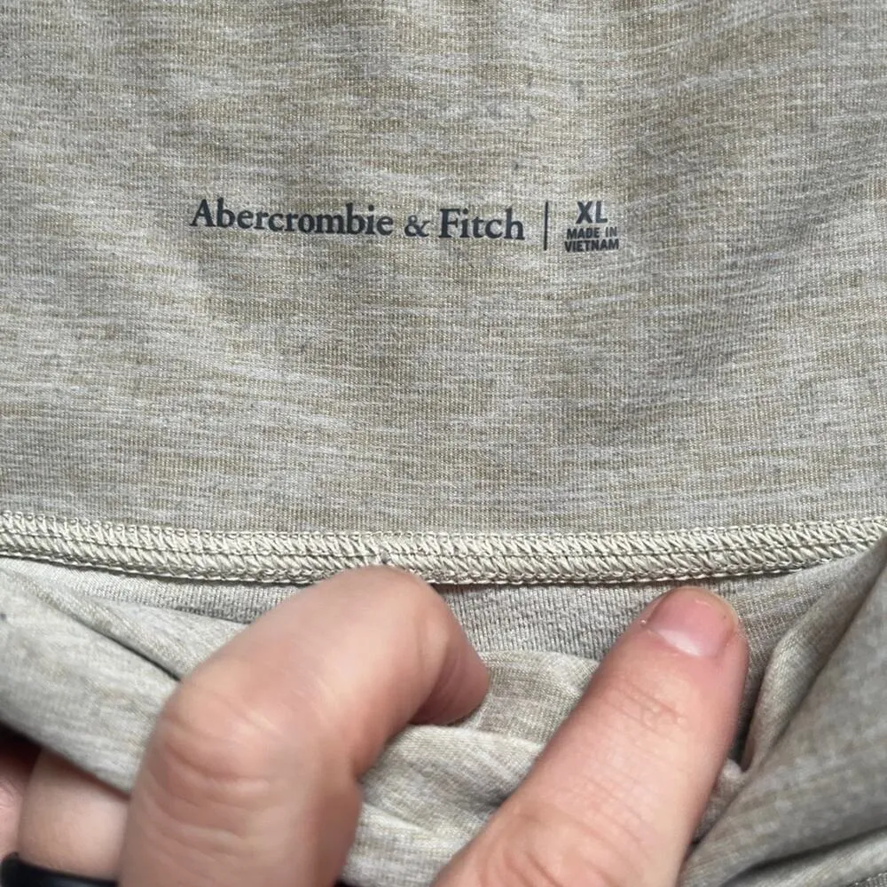 Abercrombie & fitch bike shorts size xl - Image 2