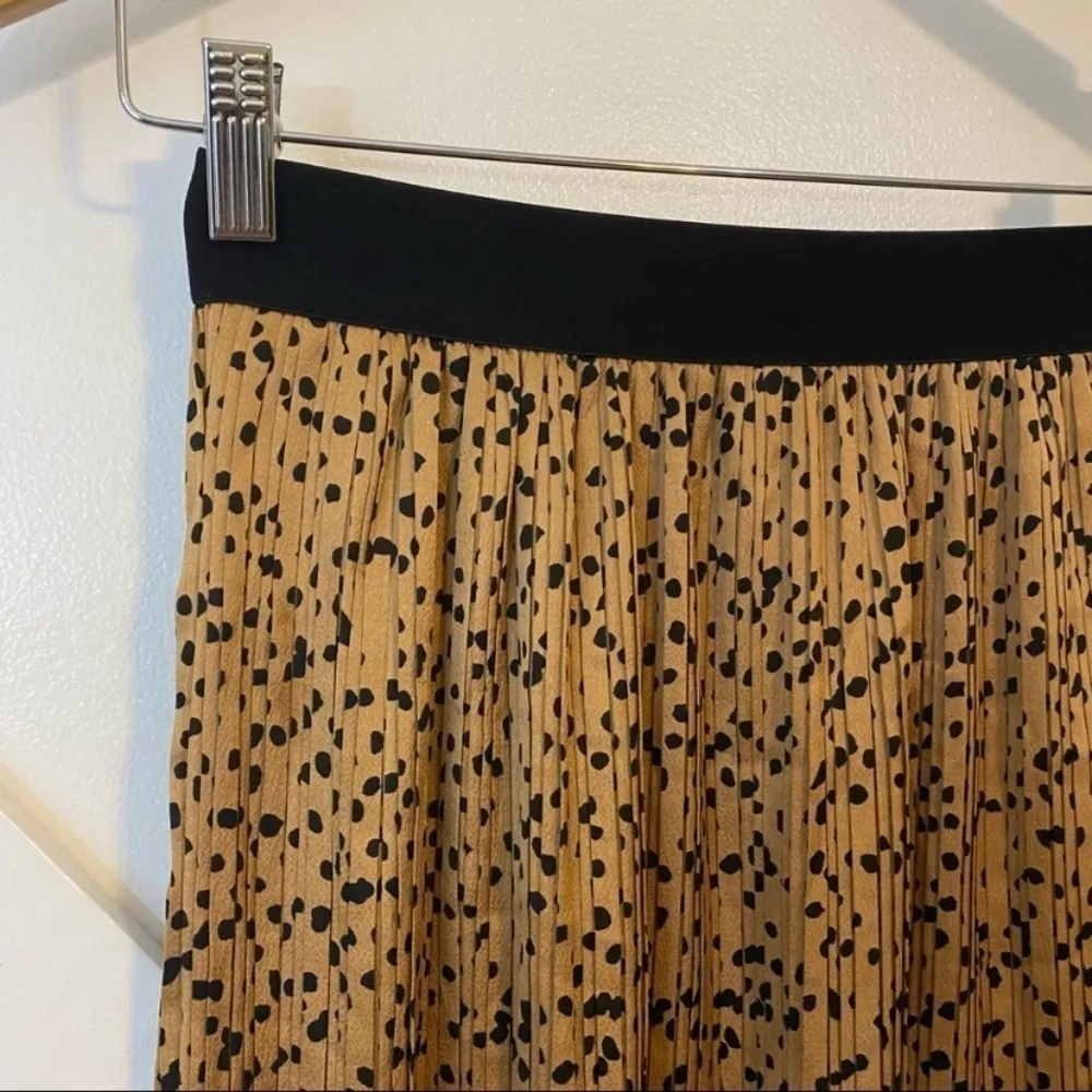 Codex Mode Animal Printed Accordion Pleated Midi
Length Flared Skirt Sz Small - Image 3