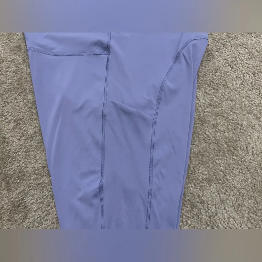 Women’s  Ultimate Stash Pocket Capri Leggings Dusty Dusk Purple Size 2X - Image 4