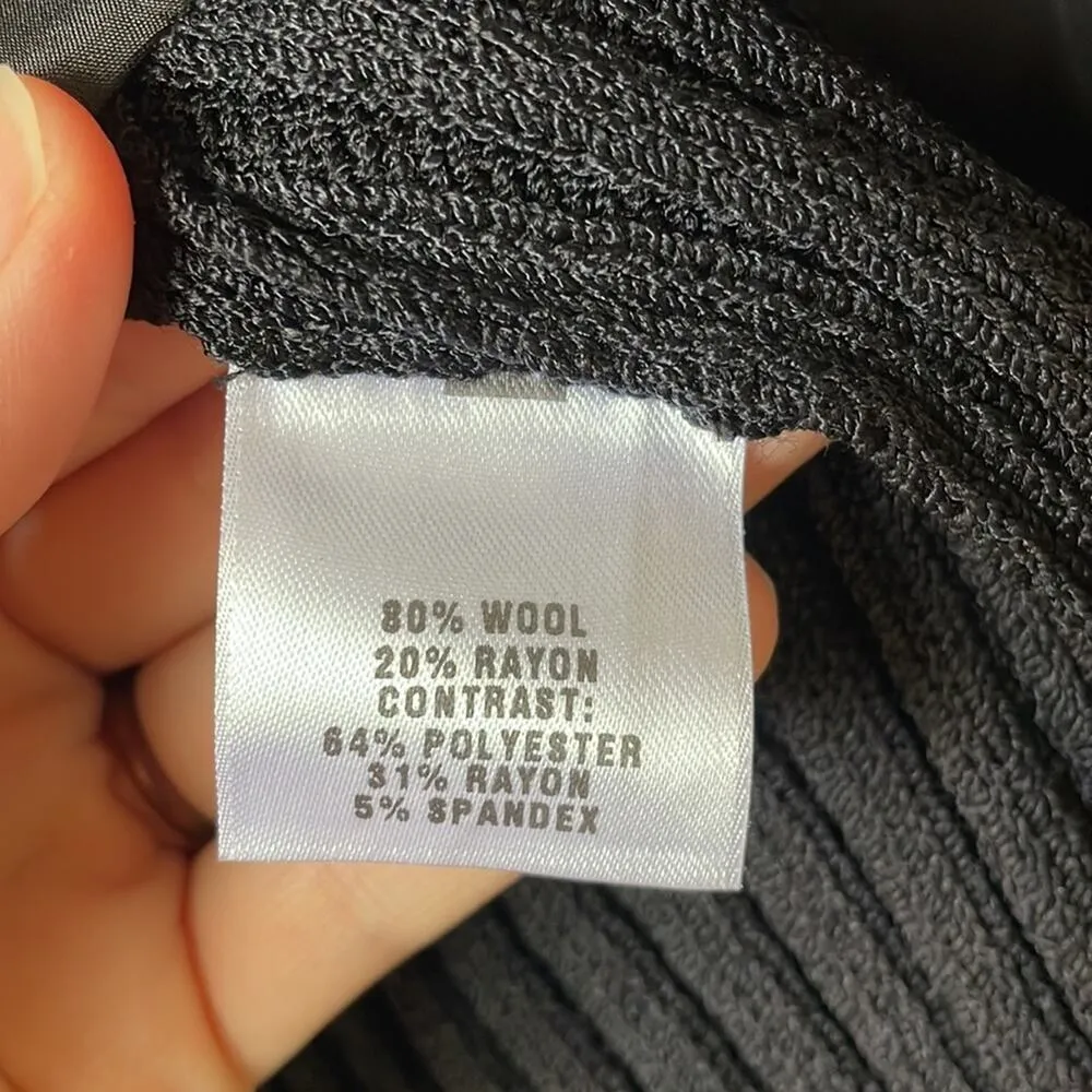 St John black knit zip up - Image 13