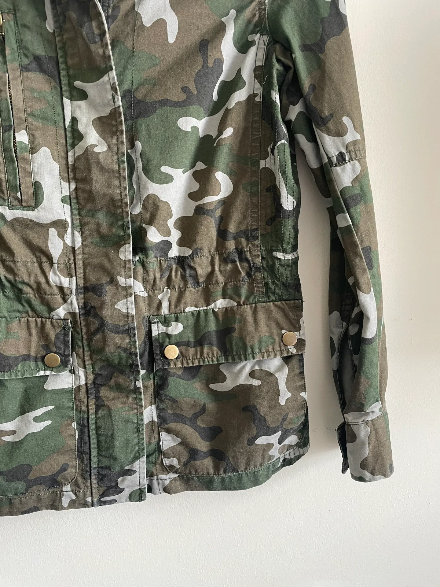 Love Tree Camouflage Jacket Cinch Waist Size Small - Image 5