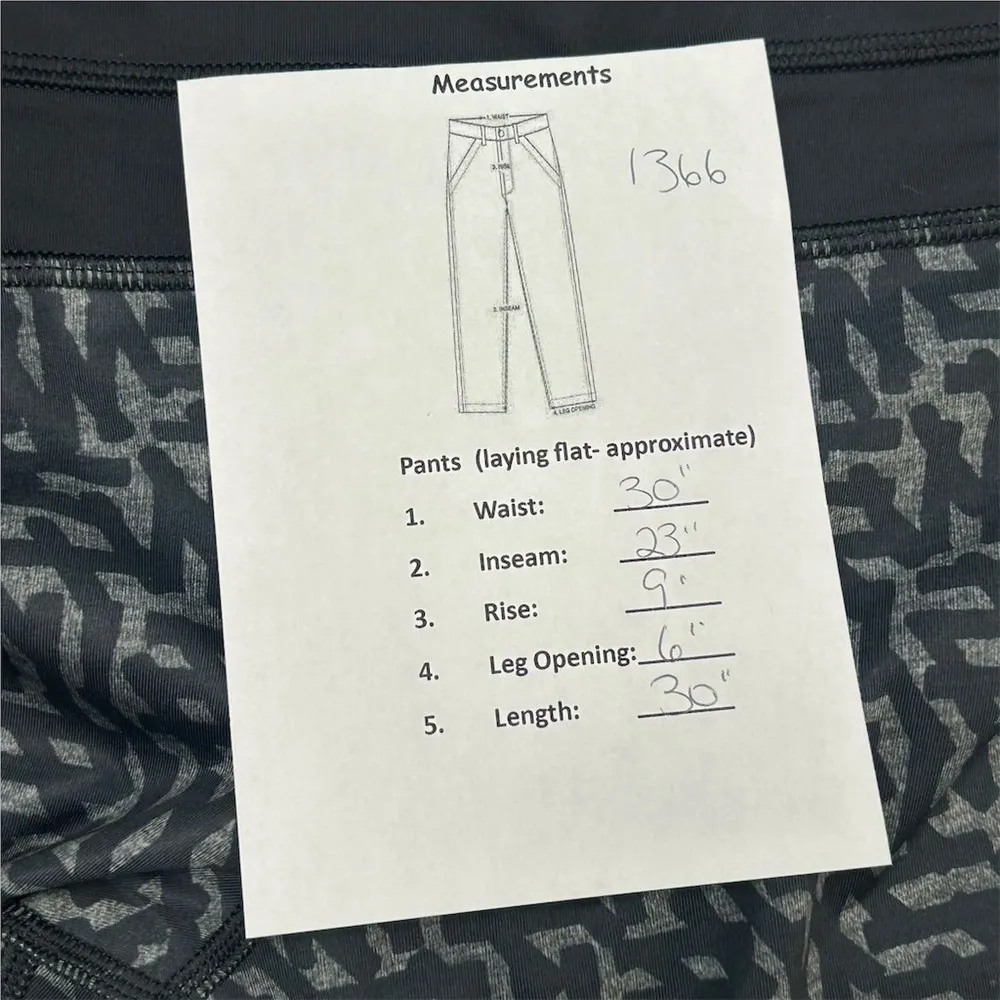 Lululemon Women's Black Inspire Crop Leggings Size 8 Running Yoga Gym - Image 10