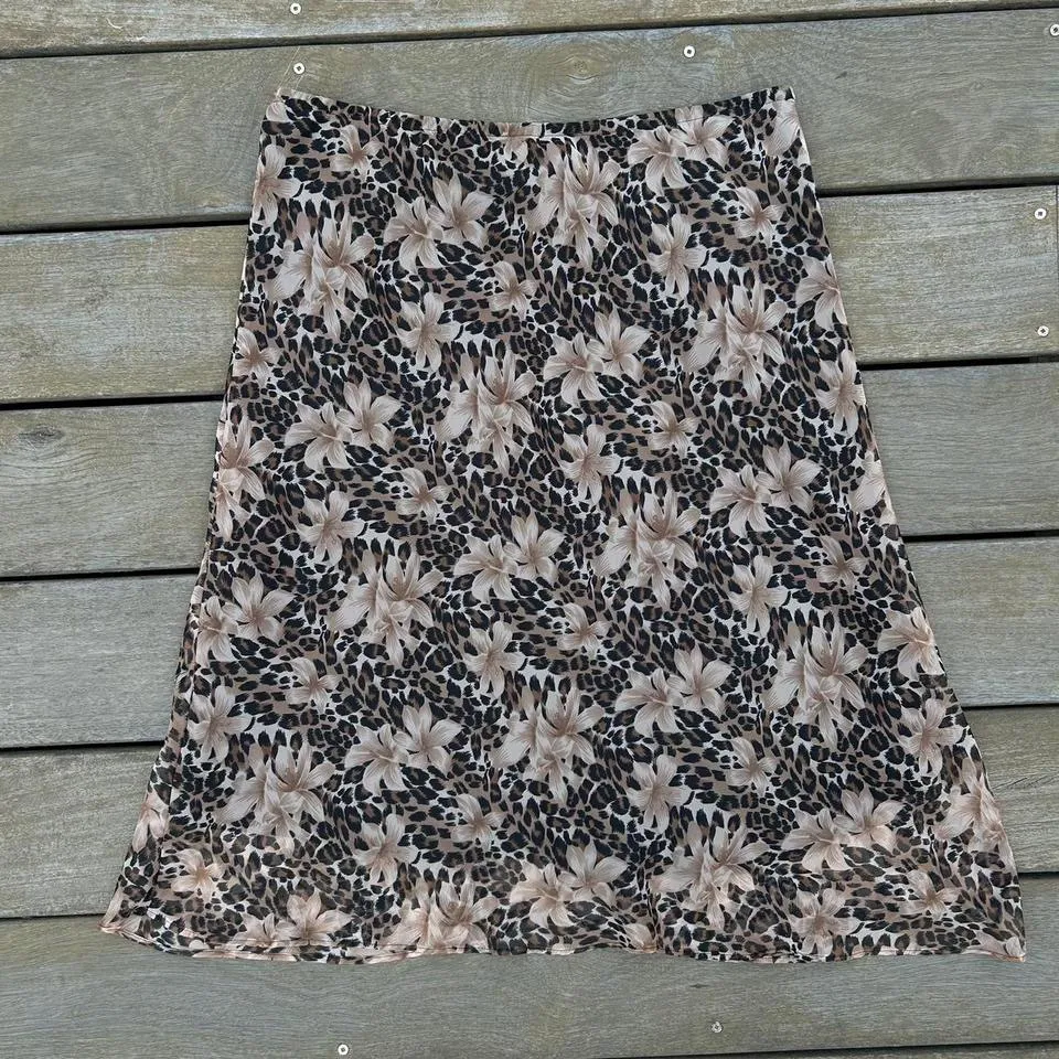 Vintage Y2K Floral Cheetah Print Notations Chiffon Midi Skirt - Image 5