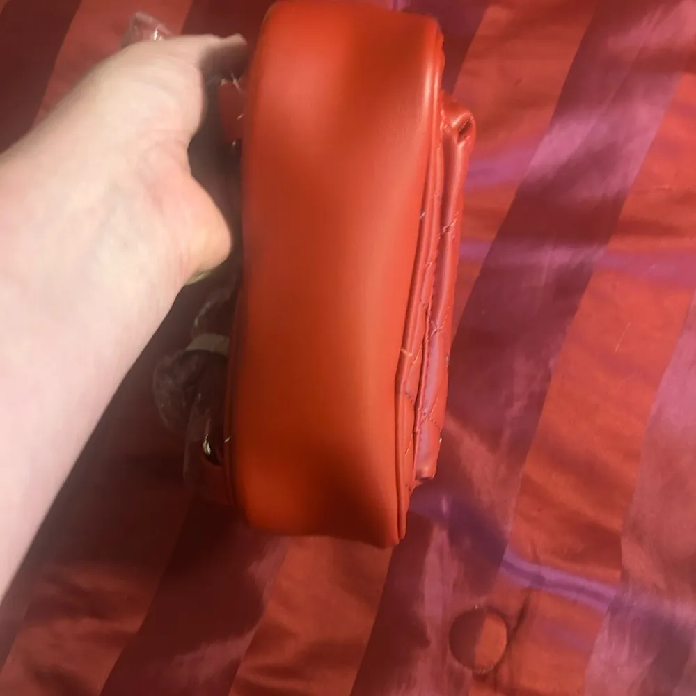 Badgley Mischka Red Quilted Backpack - Image 6