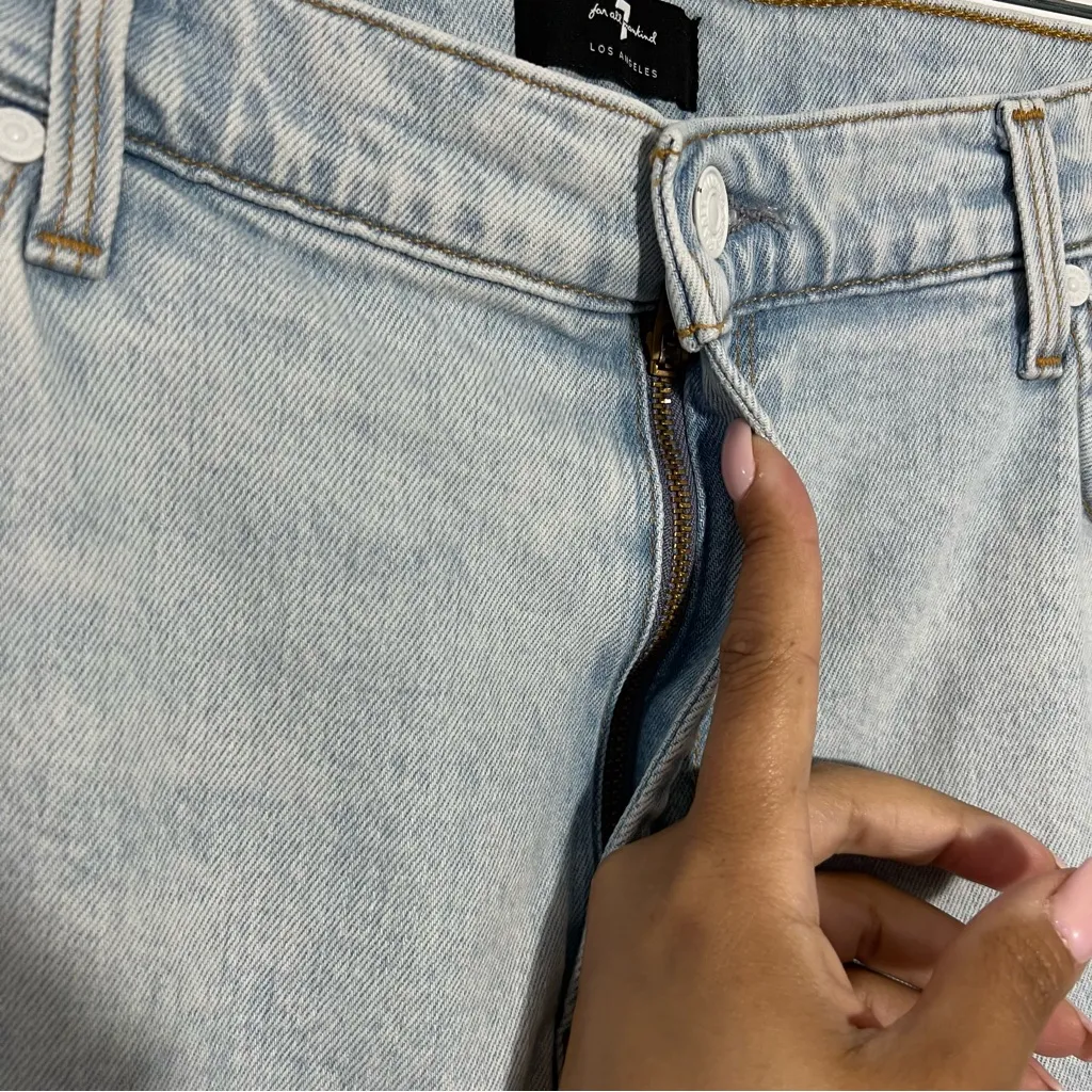 7 FOR ALL MANKIND The High Waist Skinny Jeans In Light Wash‎ Ripped Knee Size 33 - Image 7