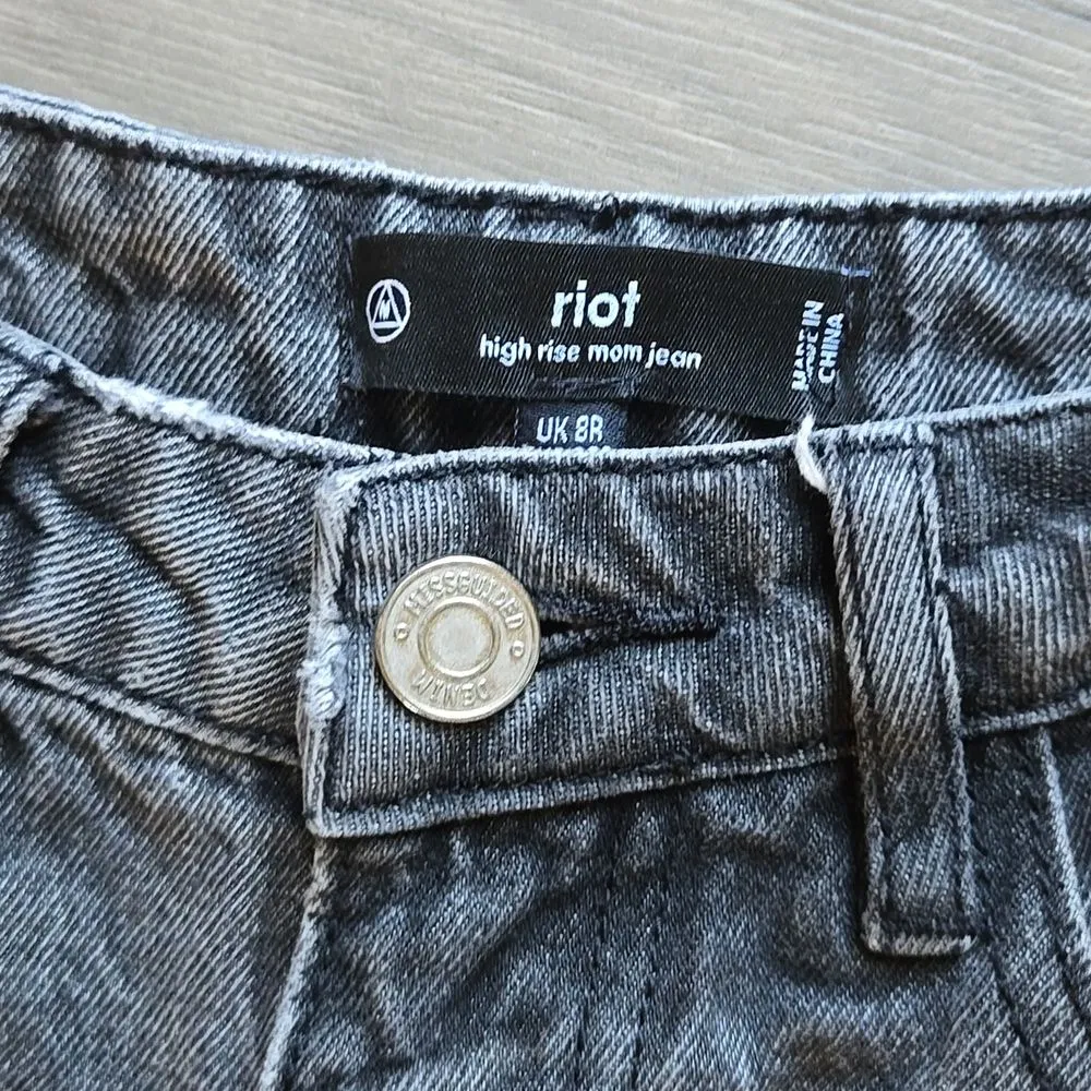 Missguided High Rise Mom Jeans 4R Black/grey Y2k Washed Retro Grungecore - Image 4