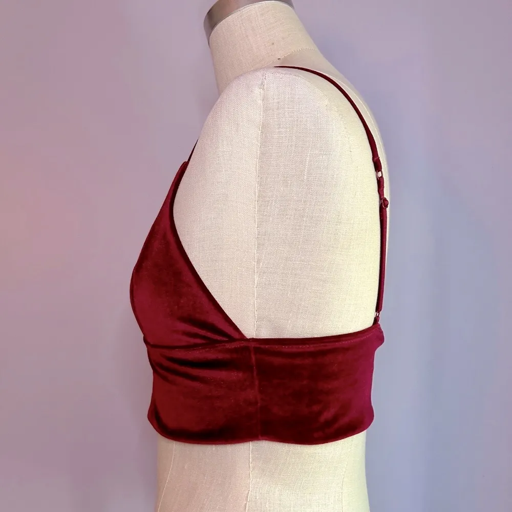Sexy Velvet Burgundy V Neck Cropped Bra Top Size Large Red - Image 2