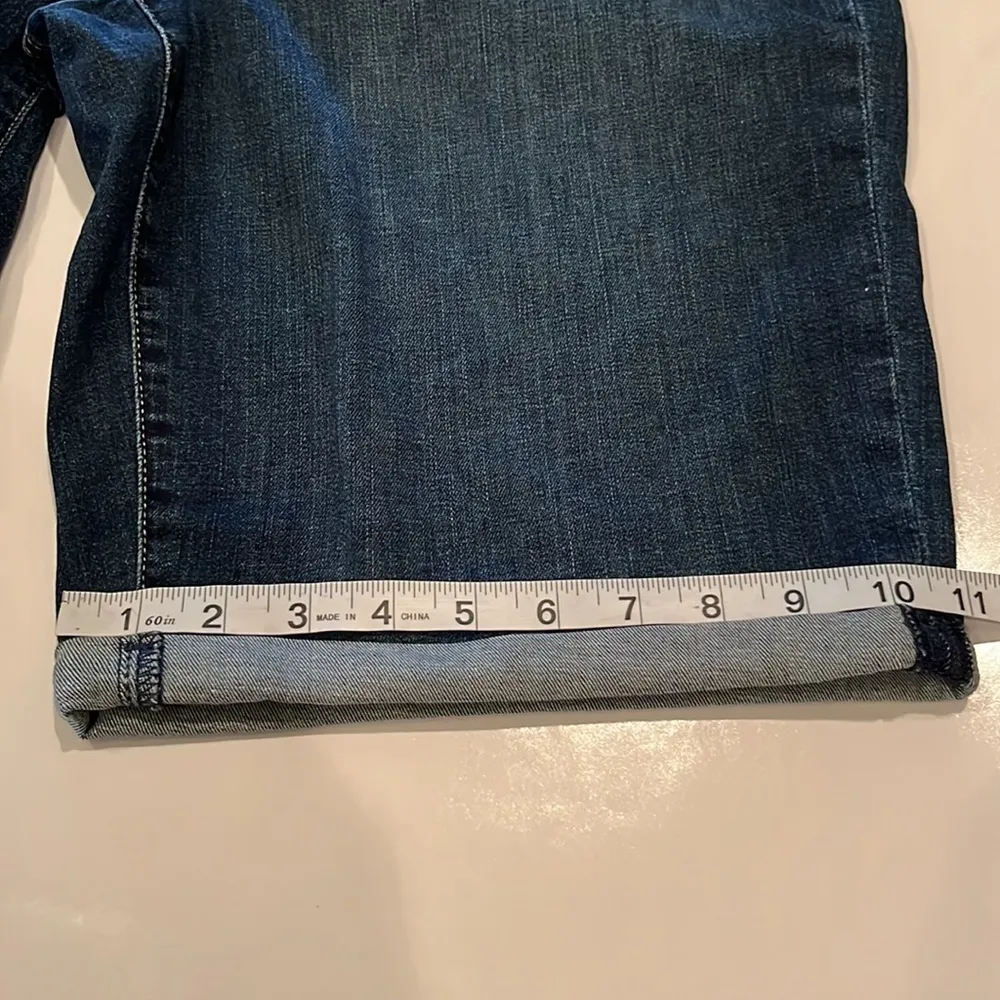 NYDJ Briella Short Roll Cuff NWT Shorts Size 16 - Image 8