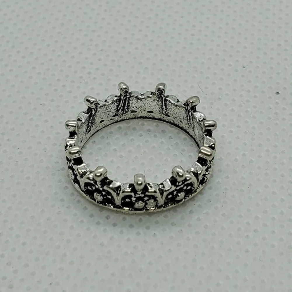 Silver Tone Crown Ring (6) Silver - Image 5