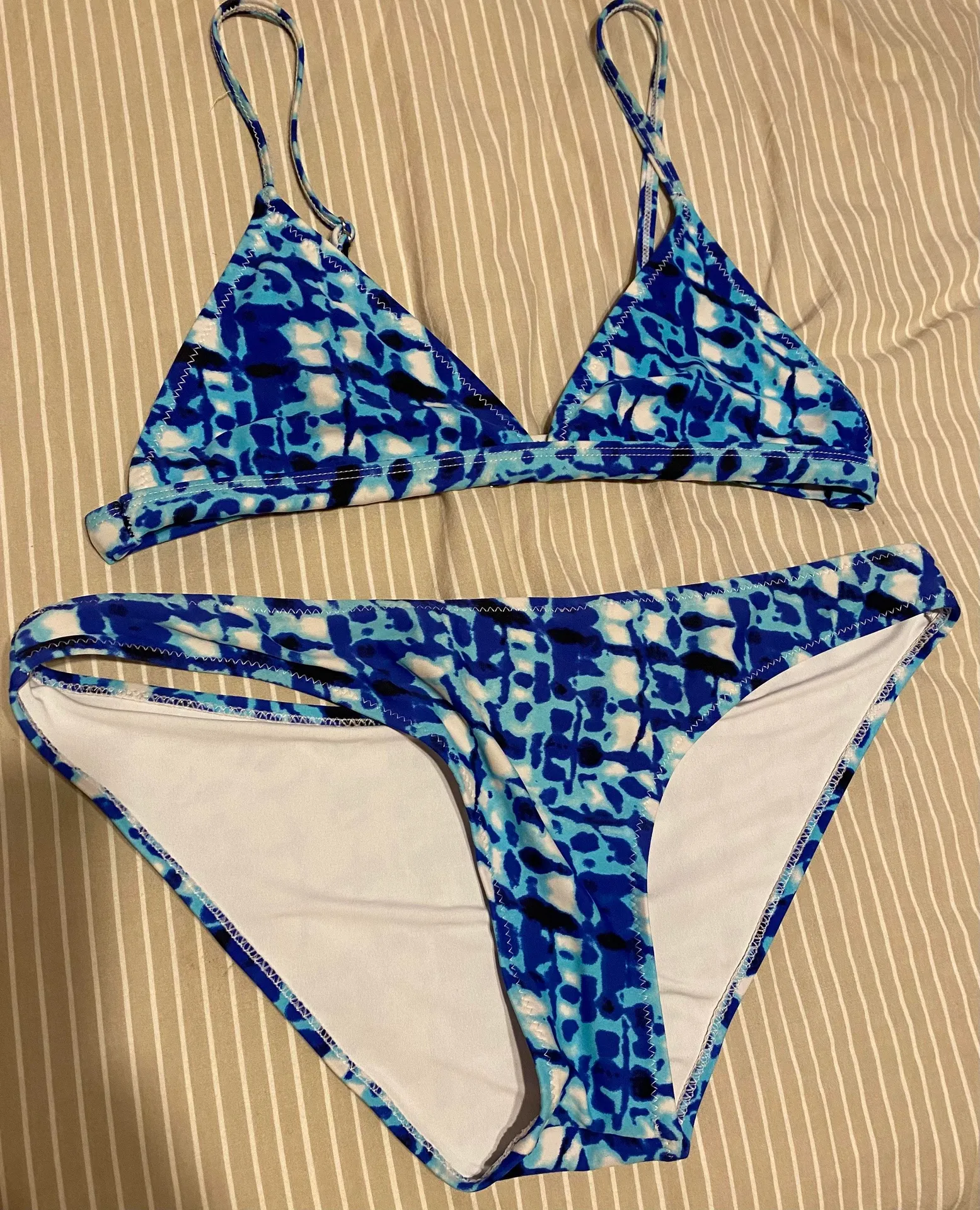 Cupshe Swimsuit - Image 2