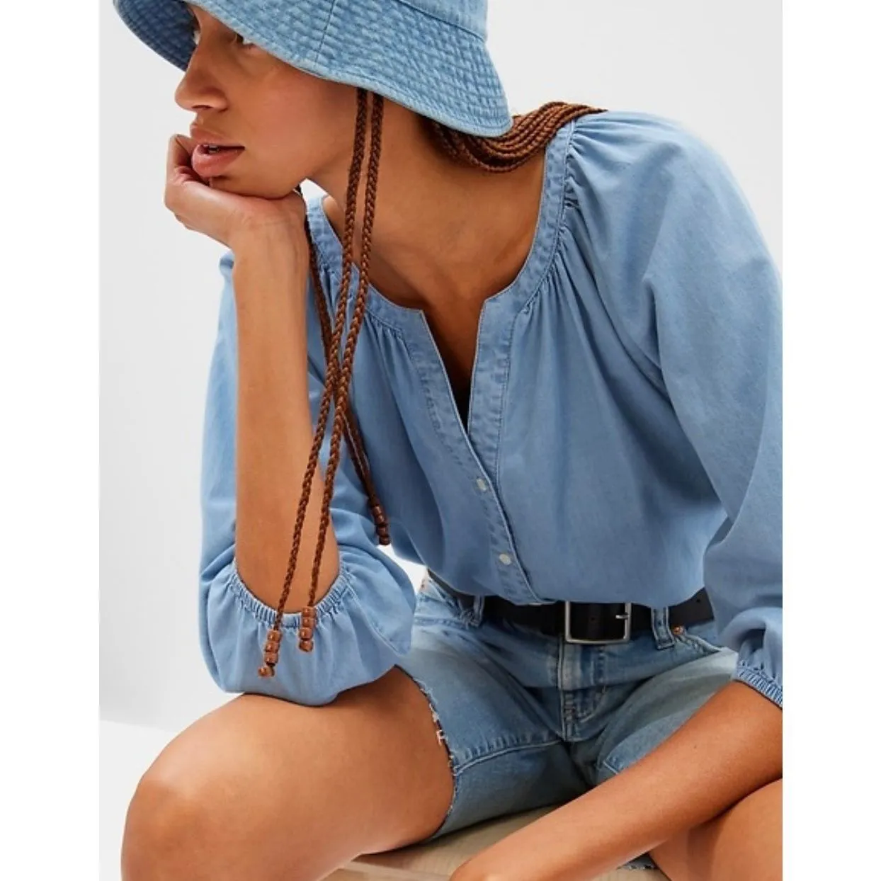 Gap Denim split neck top size small - Image 10