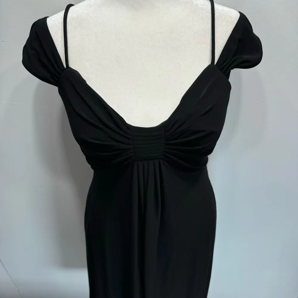 White House Black Market WHBM Little Black Dress Off Shoulder Pleated Size 6 - Image 4