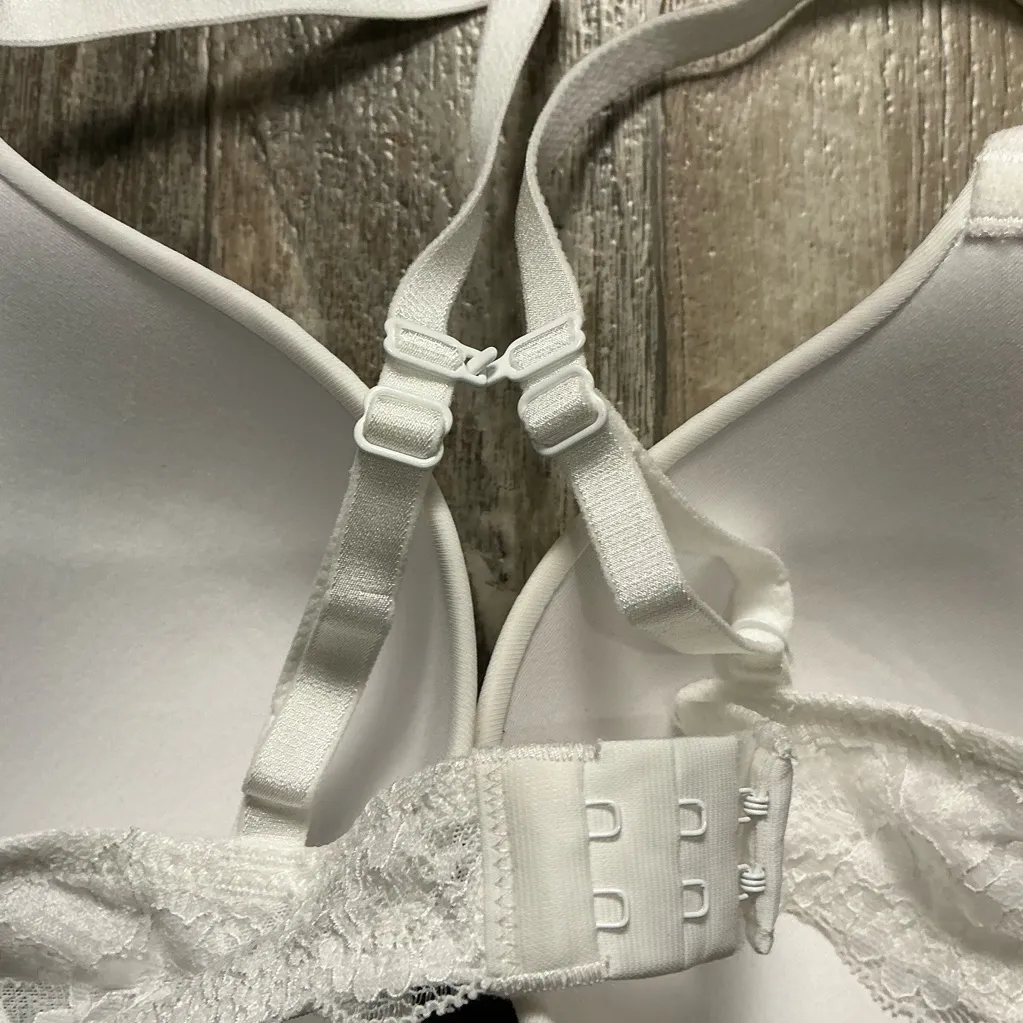 SO  White Lace Trim Bra 34C - Image 4