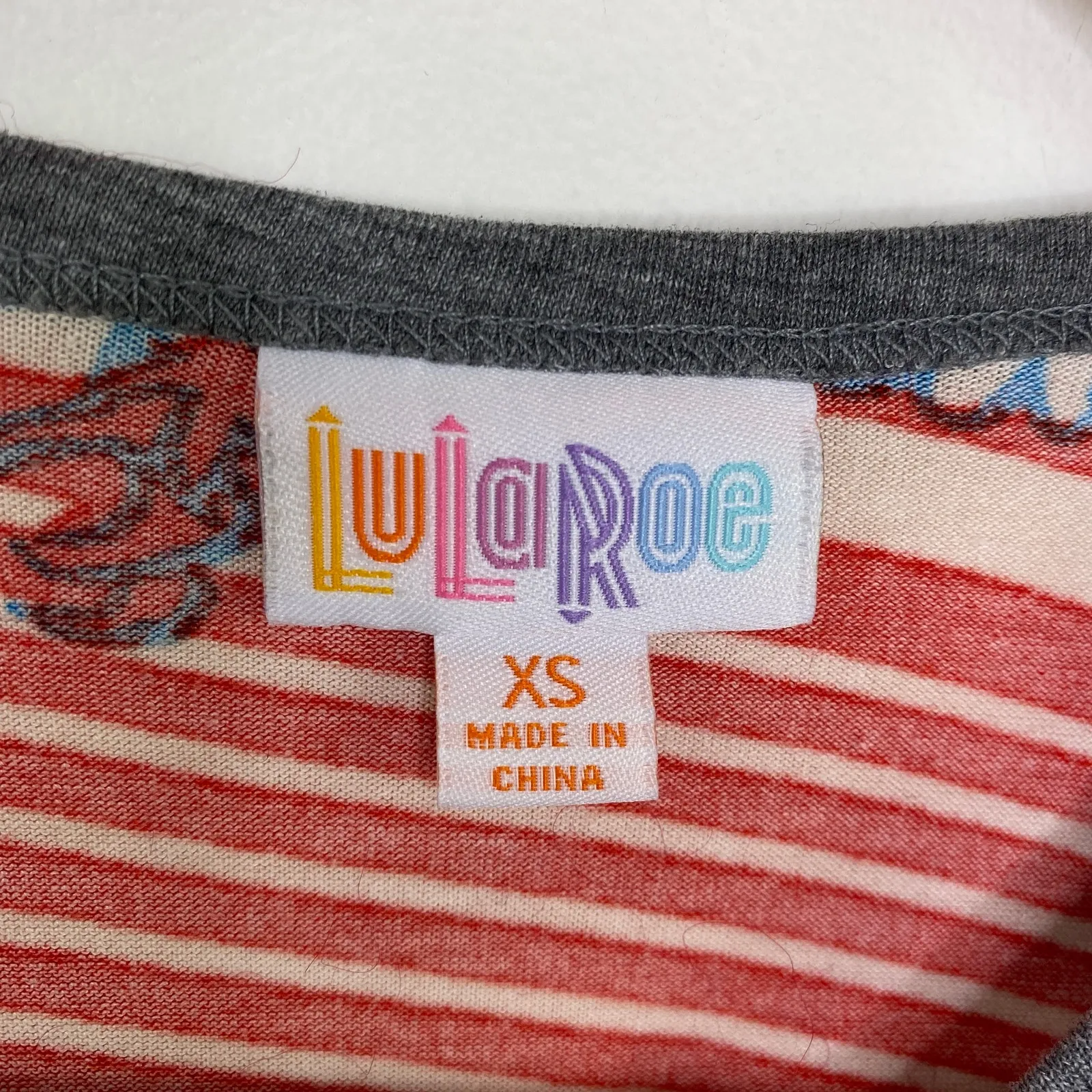 LuLaRoe Randy Red Grey Blue Printed Baseball Tee Shirt Women's Size X-Small XS - Image 5