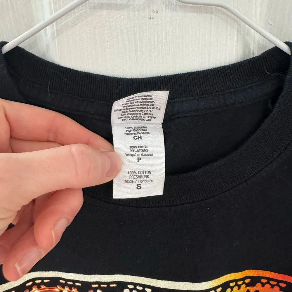 Taylor Swift “The Red Tour” Concert shirt SMALL - Image 5