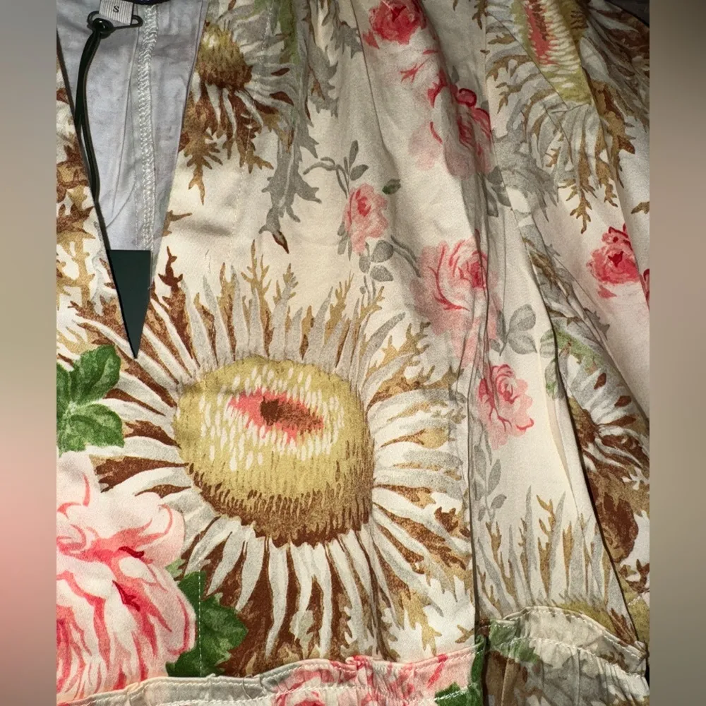 NWT Tuckernuck Dress Crawford Floral
Flutter Sleeve Sun Faded Mini Dress Size S - Image 6