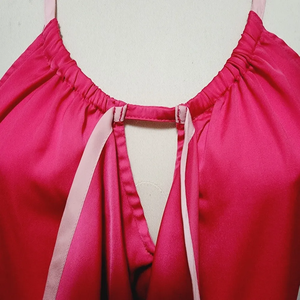 Nicole by Nicole Miller pink satin ruffle keyhole halter tank size large - Image 2