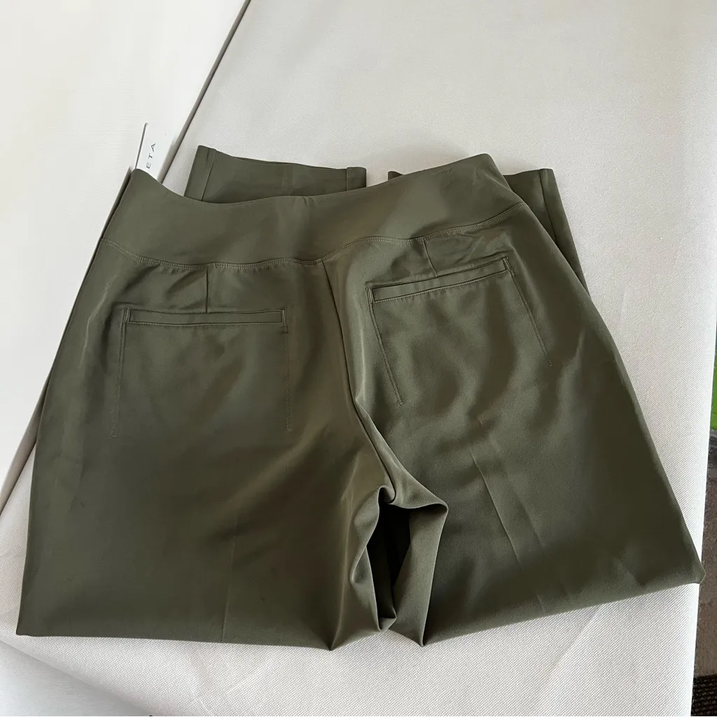 Athleta Endless Pant Plus Size 14 Petite Bali Green Straight Leg Side Zip Pocket - Image 2