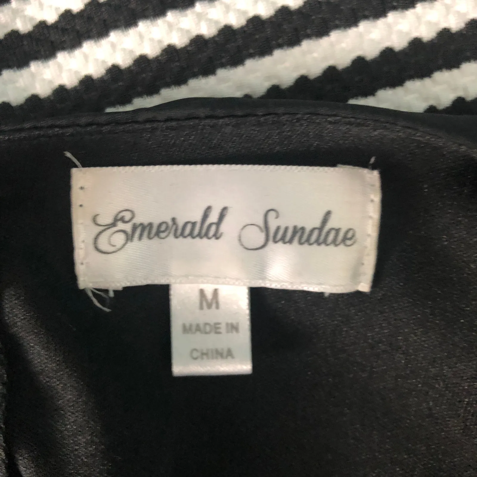 Emerald Sundae Cold Shoulder Striped Dress Party Cocktail Juniors Medium - Image 3