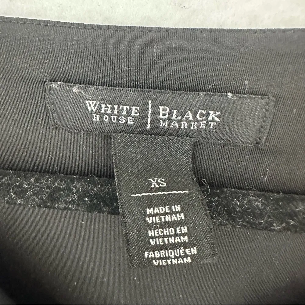 White House Black Market Sleeveless V Neck Polka Dot Blouse Womens XS Black - Image 3