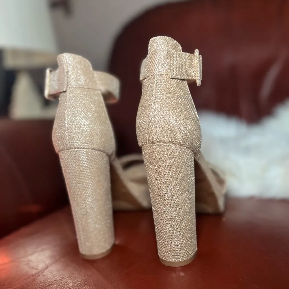 NWOT DREAM PAIRS Women's Hi-Lo High Heel Platform Pump Sandals - Image 4