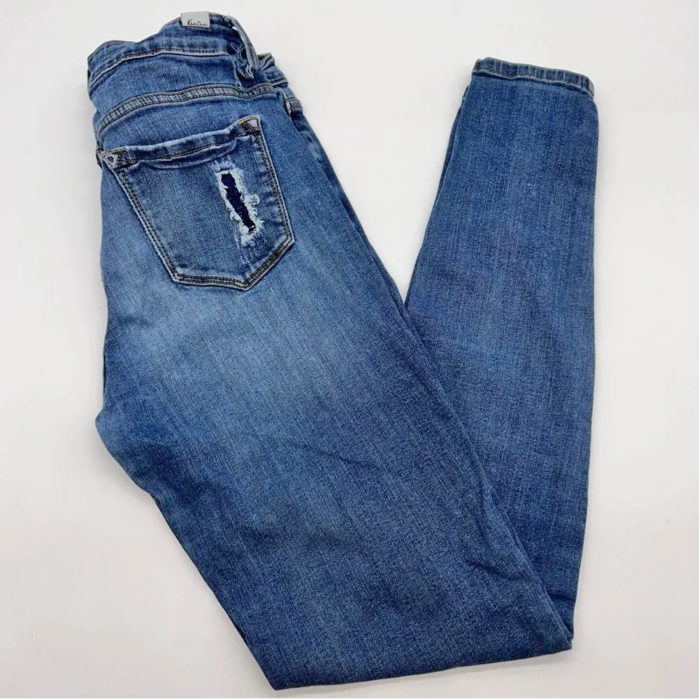 KanCan Estilo Style Women's Medium Wash Straight Leg Ankle Length Distress Jeans Blue Size 28 - Image 1